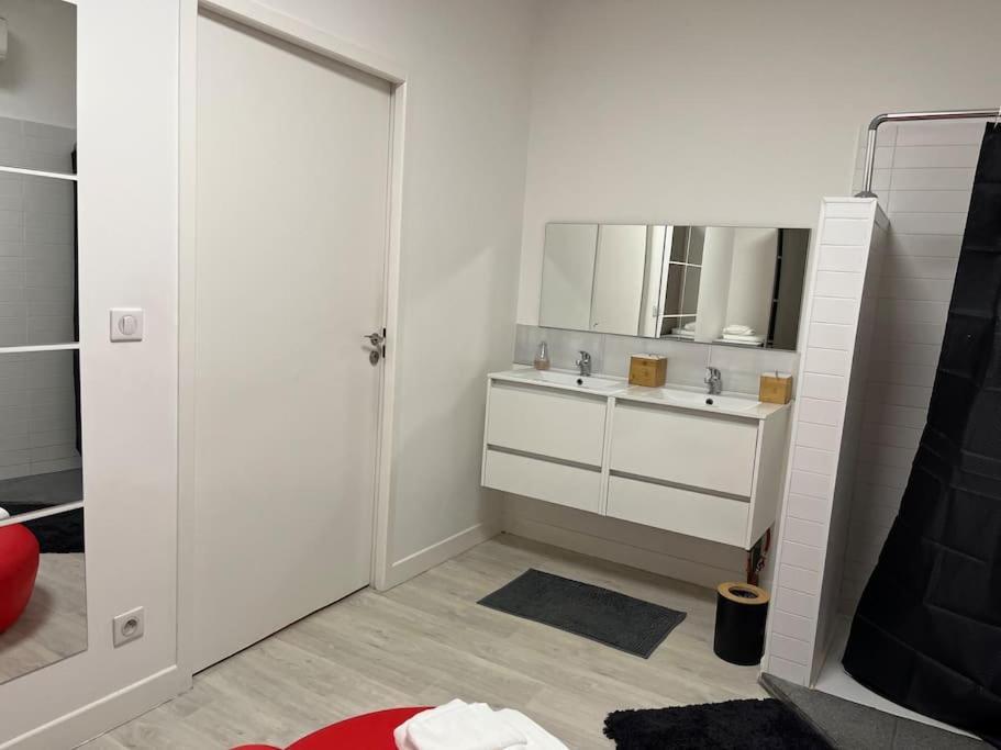 Destination Confidentielle Apartment Clermont-Ferrand Luaran gambar