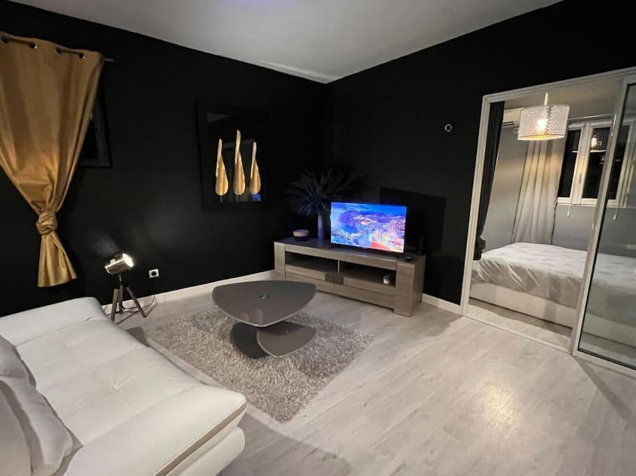 Destination Confidentielle Apartment Clermont-Ferrand Luaran gambar